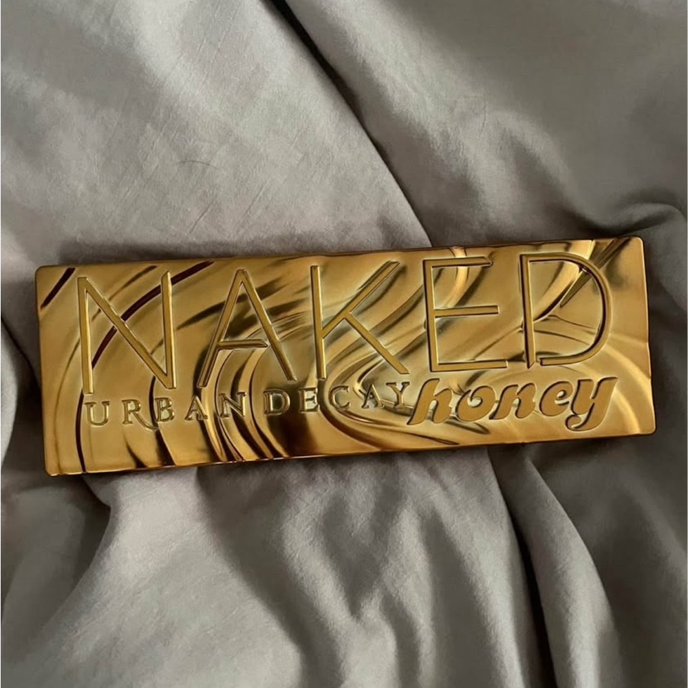 NEW Urban Decay Honey Palette